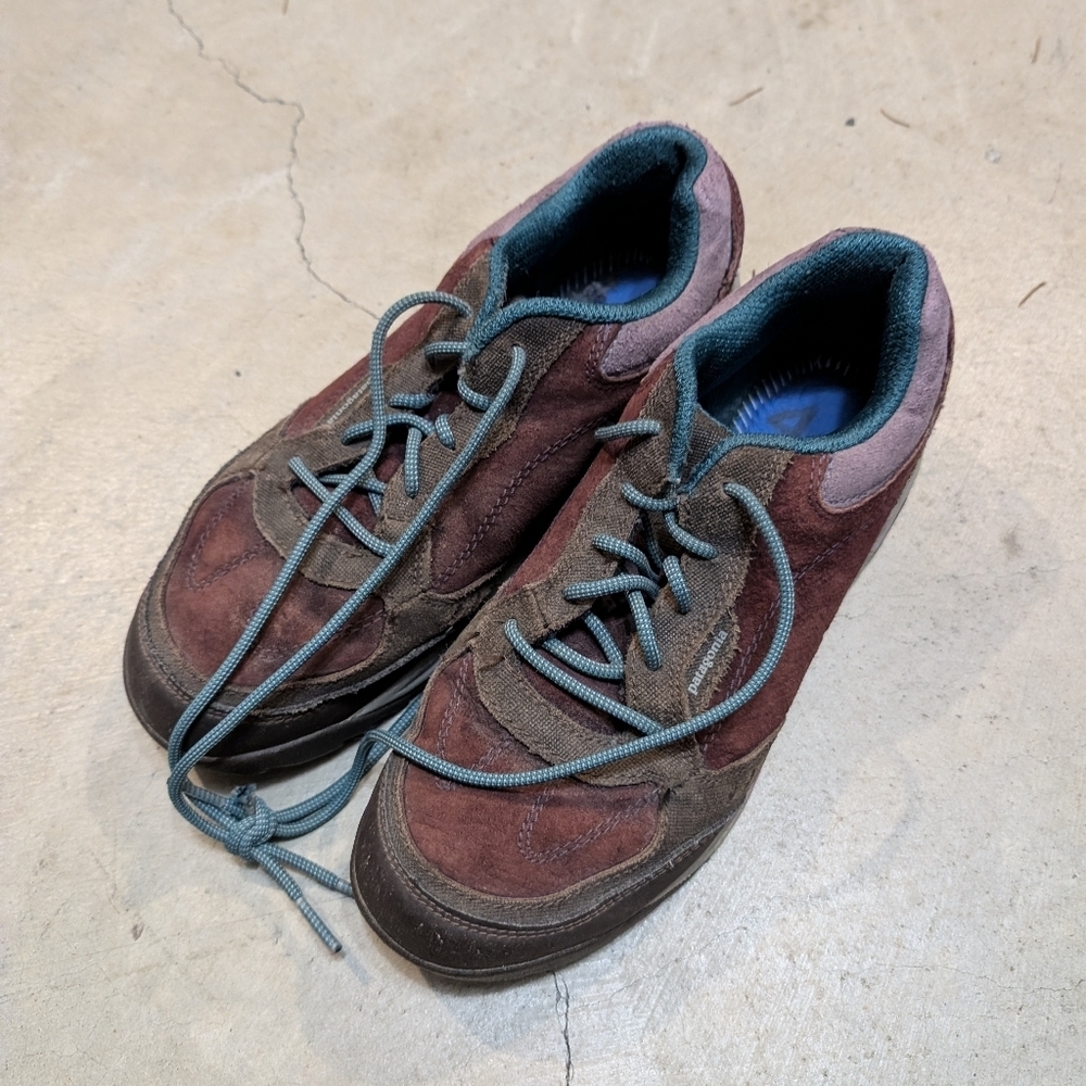 Patagonia Women's 8.5 Wine Tasting Performance Footwear Red